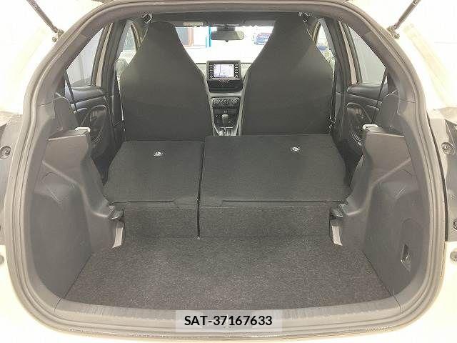 Toyota YARIS 2021-07 8247271-12