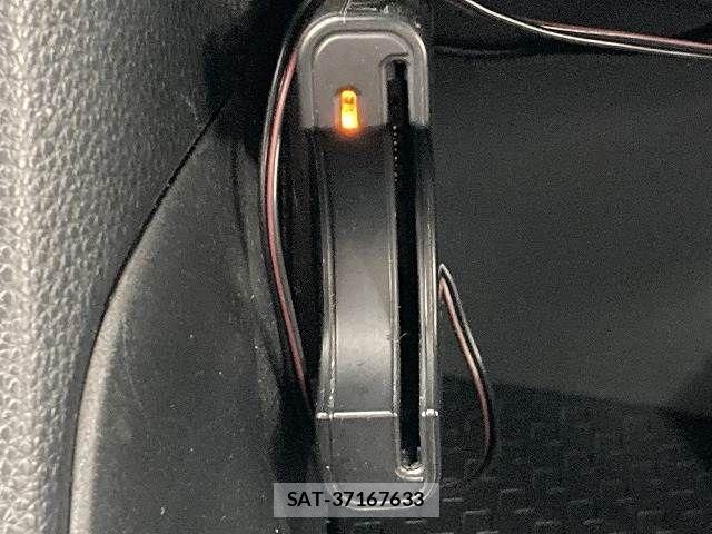 Toyota YARIS 2021-07 8247271-6