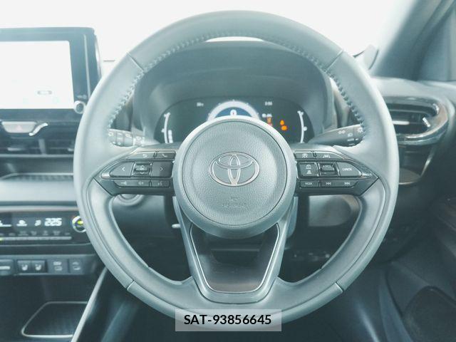 Toyota YARIS 2025-03 8247266-13