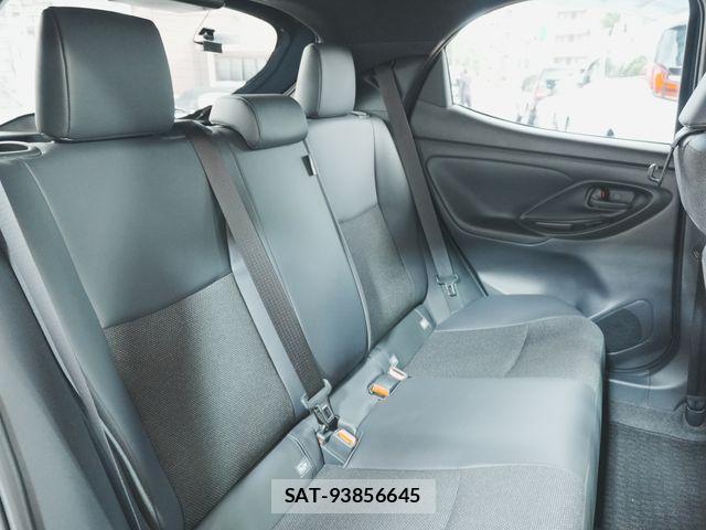 Toyota YARIS 2025-03 8247266-24