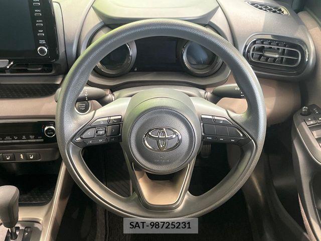 Toyota YARIS 2020-07 8247270-10