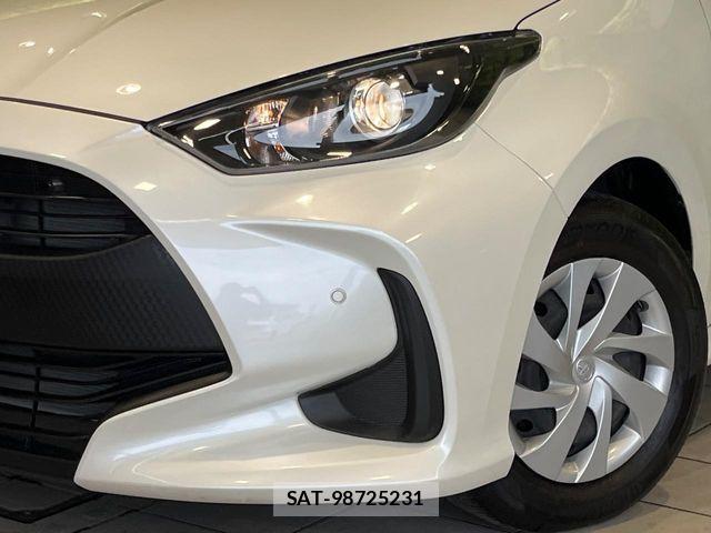 Toyota YARIS 2020-07 8247270-11