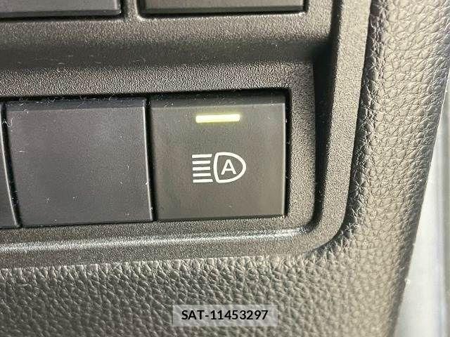 Toyota YARIS 2020-04 8247276-4