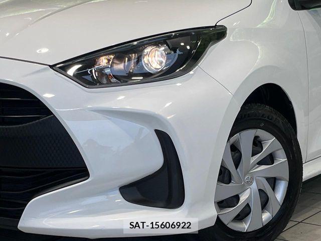 Toyota YARIS 2021-06 8247272-11