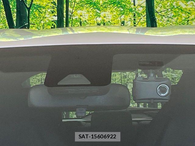 Toyota YARIS 2021-06 8247272-4
