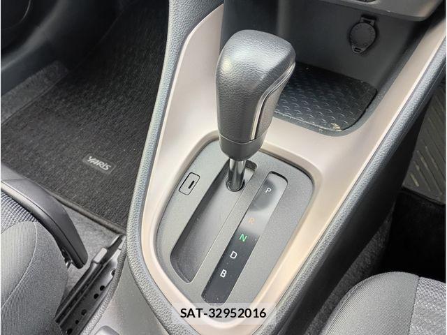 Toyota YARIS 2021-06 8318313-9