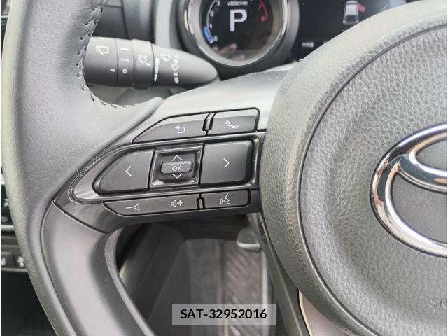 Toyota YARIS 2021-06 8318313-12