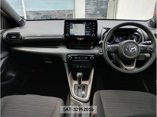 Toyota YARIS 2021-06 8318313-1