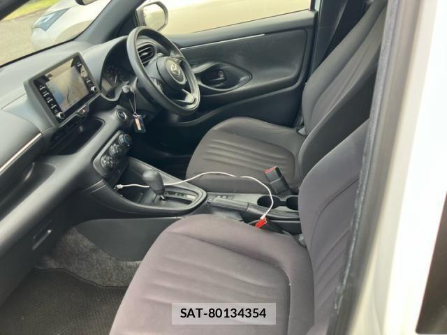 Toyota YARIS 2020-03 8318320-12