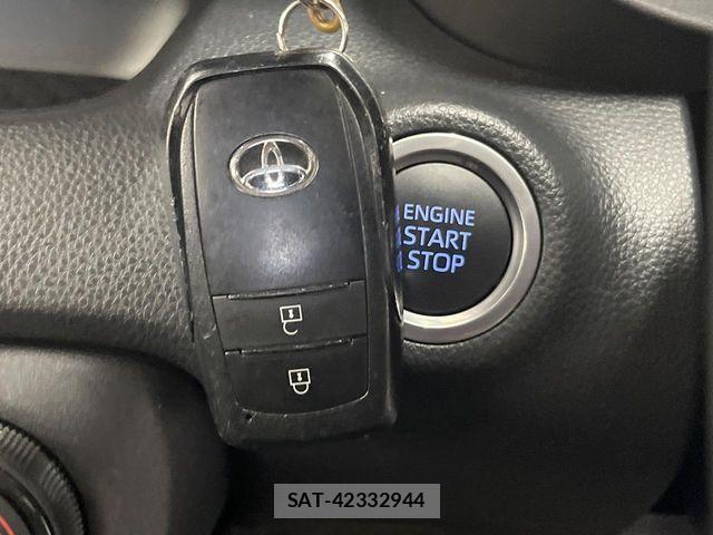 Toyota YARIS 2021-07 8318315-5
