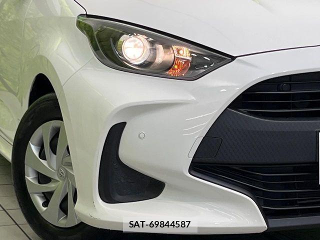 Toyota YARIS 2021-07 8318317-11