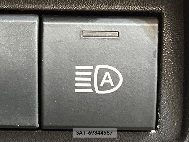 Toyota YARIS 2021-07 8318317-6