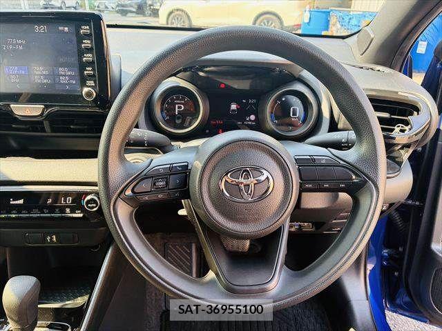 Toyota YARIS 2021-02 8318312-10