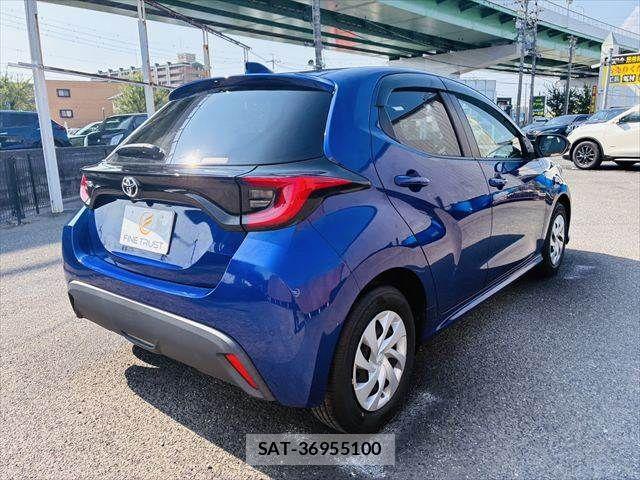 Toyota YARIS 2021-02 8318312-16