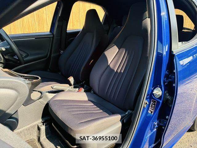 Toyota YARIS 2021-02 8318312-28