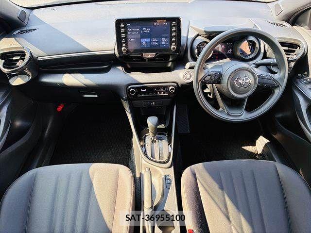 Toyota YARIS 2021-02 8318312-2