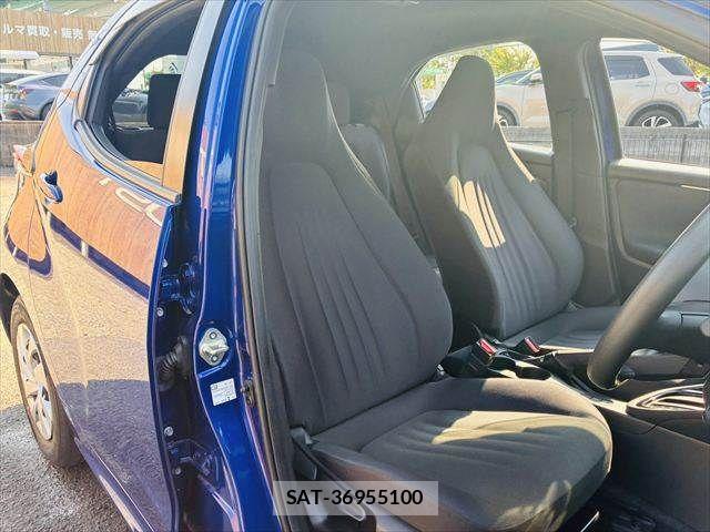 Toyota YARIS 2021-02 8318312-7