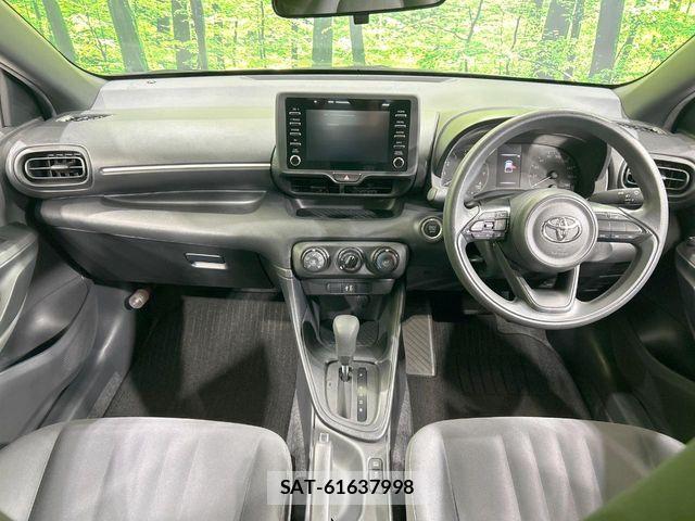 Toyota YARIS 2021-06 8318314-1