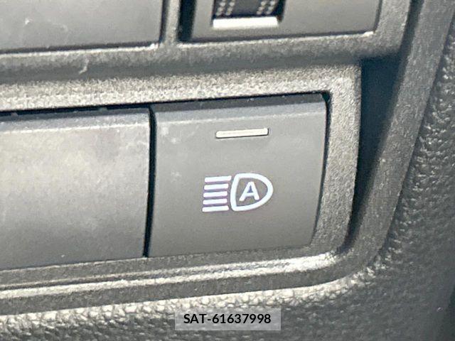 Toyota YARIS 2021-06 8318314-4