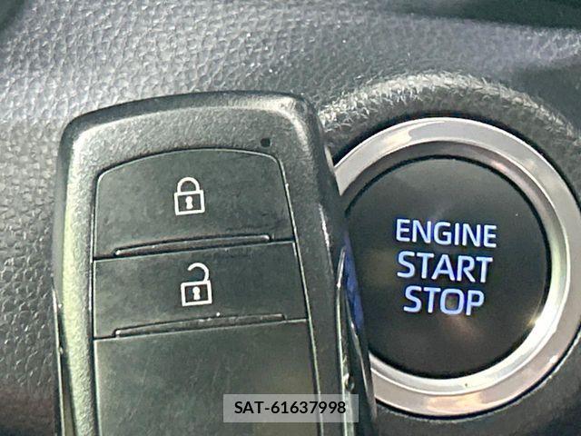 Toyota YARIS 2021-06 8318314-5