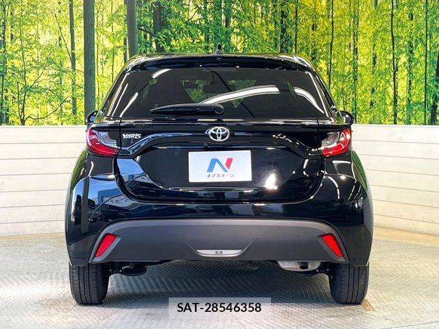 Toyota YARIS 2023-06 8318311-16