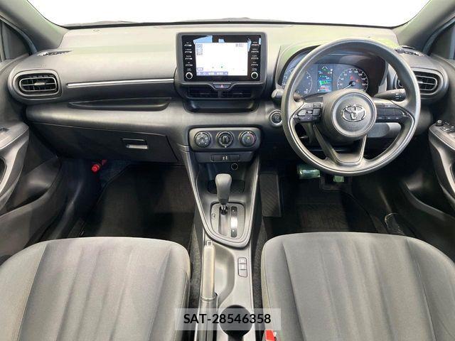 Toyota YARIS 2023-06 8318311-1
