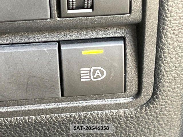 Toyota YARIS 2023-06 8318311-6