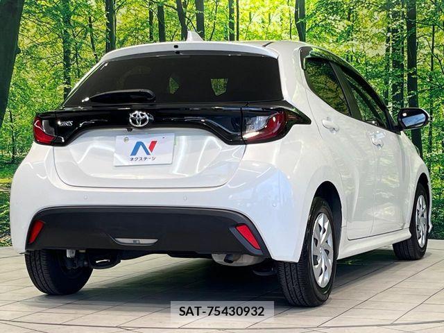 Toyota YARIS 2022-01 8338654-16