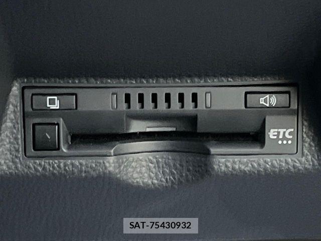 Toyota YARIS 2022-01 8338654-5