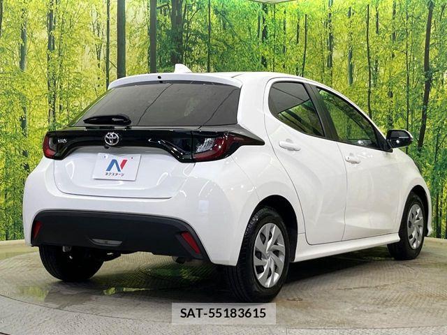 Toyota YARIS 2021-04 8338657-16