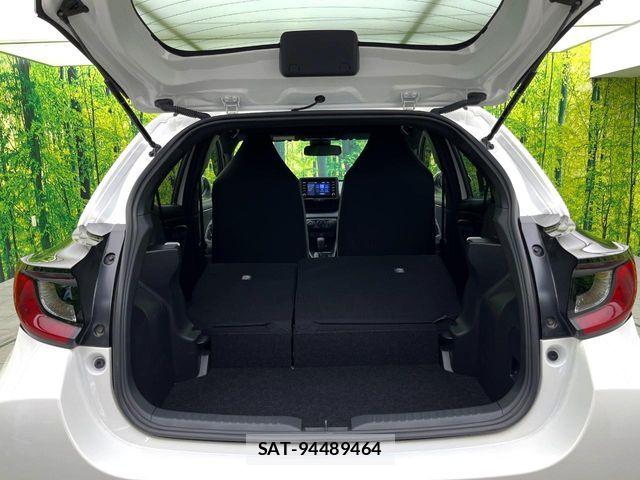 Toyota YARIS 2023-07 8334904-9