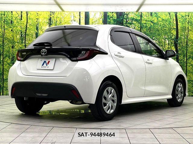 Toyota YARIS 2023-07 8334904-16