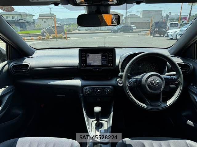Toyota YARIS 2021-07 8338658-1