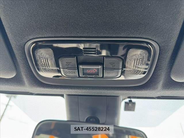 Toyota YARIS 2021-07 8338658-27