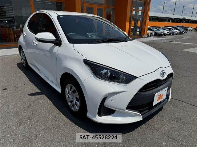 Toyota YARIS 2021-07 8338658-7