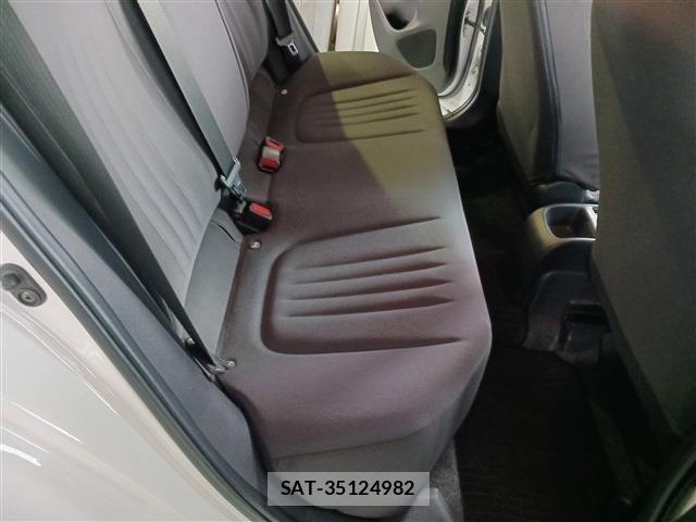 Toyota YARIS 2021-07 8338659-14