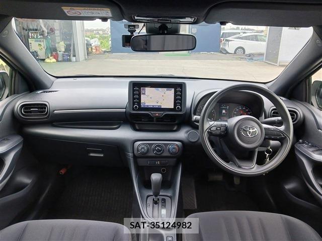 Toyota YARIS 2021-07 8338659-1