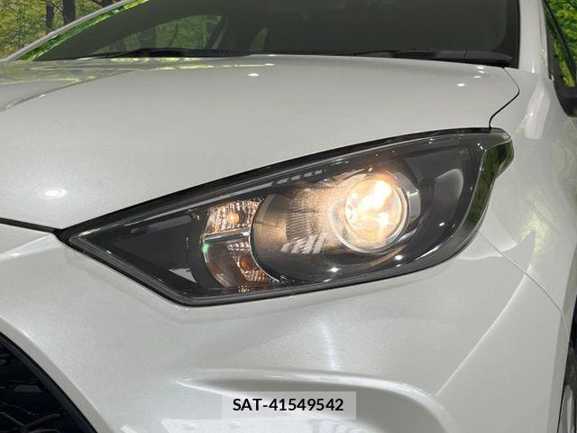 Toyota YARIS 2024-06 8338655-12