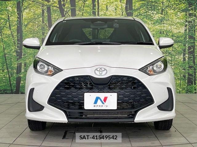 Toyota YARIS 2024-06 8338655-14