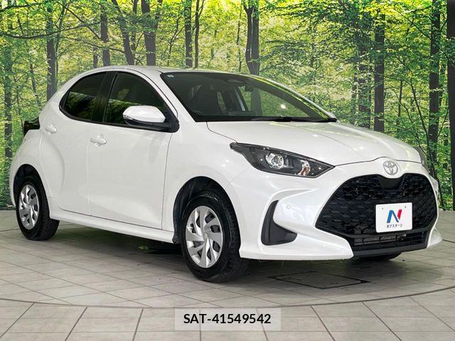 Toyota YARIS 2024-06 8338655-16