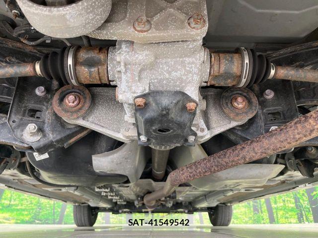 Toyota YARIS 2024-06 8338655-19
