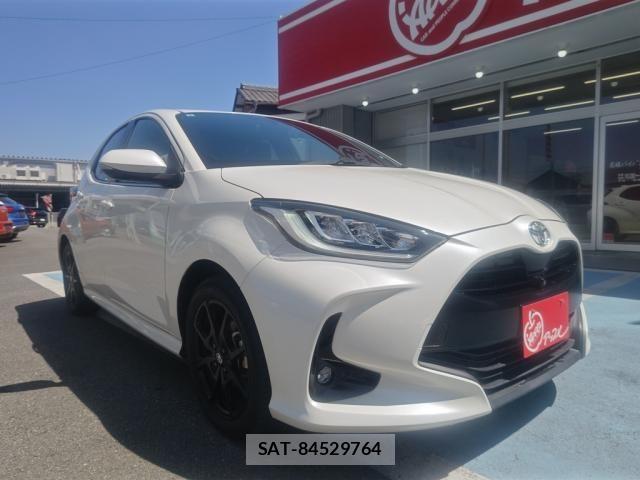Toyota YARIS 2021-08 8338652-10