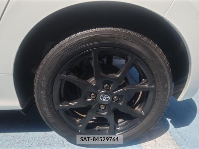 Toyota YARIS 2021-08 8338652-13