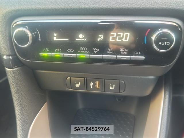 Toyota YARIS 2021-08 8338652-16