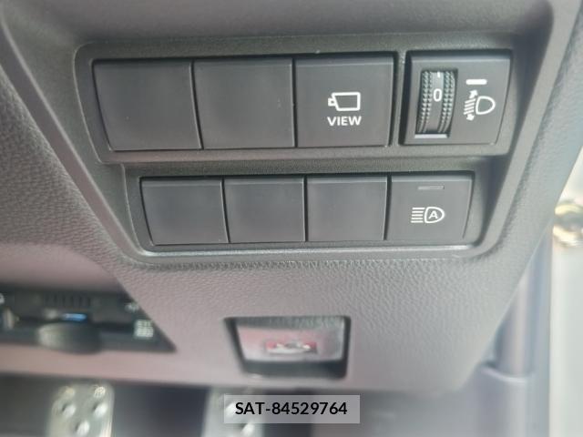 Toyota YARIS 2021-08 8338652-19