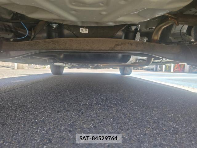 Toyota YARIS 2021-08 8338652-4