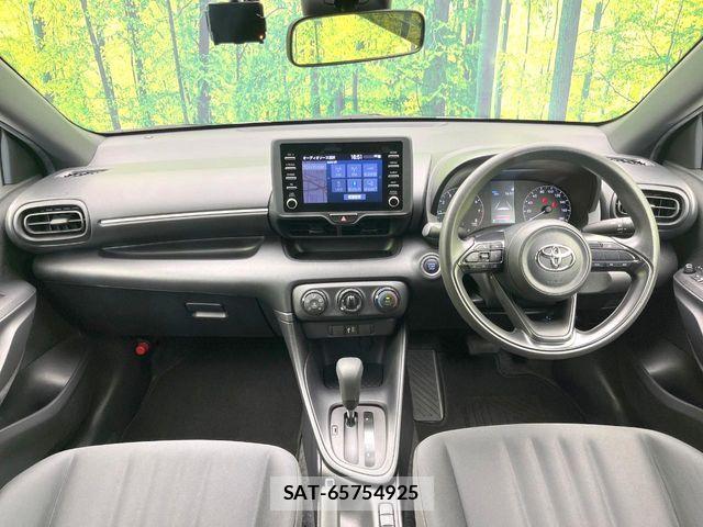 Toyota YARIS 2023-06 8338653-1