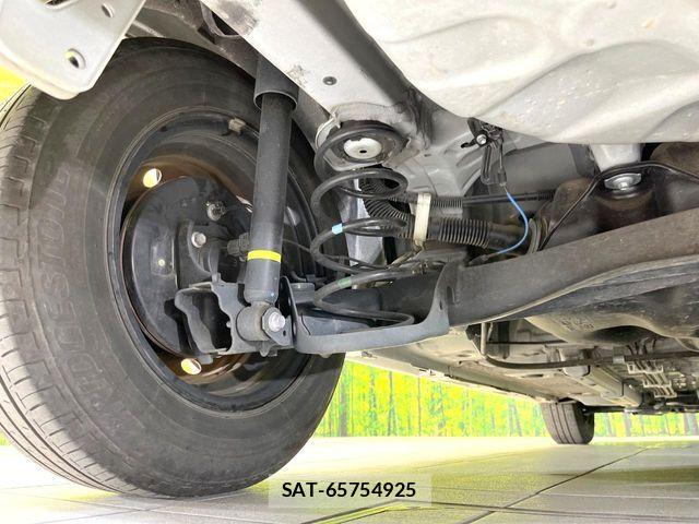 Toyota YARIS 2023-06 8338653-19