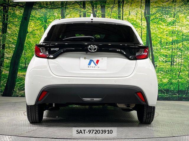 Toyota YARIS 2021-07 8338656-14