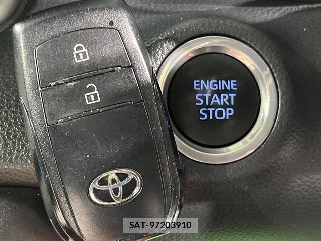 Toyota YARIS 2021-07 8338656-4